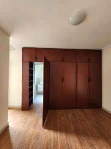 [es_property_field name="es_type"] in [es_property_field name="city"] - [es_property_field name="price"]