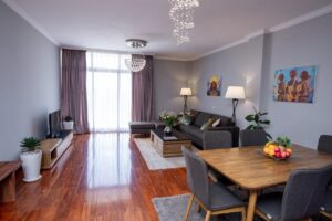 [es_property_field name="es_type"] in [es_property_field name="city"] - [es_property_field name="price"]