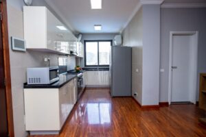 [es_property_field name="es_type"] in [es_property_field name="city"] - [es_property_field name="price"]