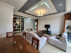 [es_property_field name="es_type"] in [es_property_field name="city"] - [es_property_field name="price"]