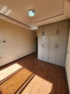 [es_property_field name="es_type"] in [es_property_field name="city"] - [es_property_field name="price"]