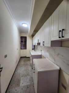 [es_property_field name="es_type"] in [es_property_field name="city"] - [es_property_field name="price"]