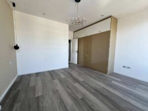 [es_property_field name="es_type"] in [es_property_field name="city"] - [es_property_field name="price"]