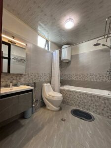[es_property_field name="es_type"] in [es_property_field name="city"] - [es_property_field name="price"]