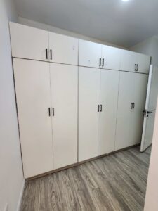 [es_property_field name="es_type"] in [es_property_field name="city"] - [es_property_field name="price"]