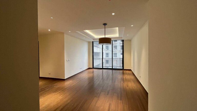 [es_property_field name="es_type"] in [es_property_field name="city"] - [es_property_field name="price"]