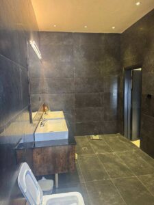 [es_property_field name="es_type"] in [es_property_field name="city"] - [es_property_field name="price"]