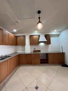 [es_property_field name="es_type"] in [es_property_field name="city"] - [es_property_field name="price"]