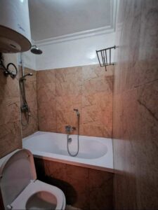 [es_property_field name="es_type"] in [es_property_field name="city"] - [es_property_field name="price"]